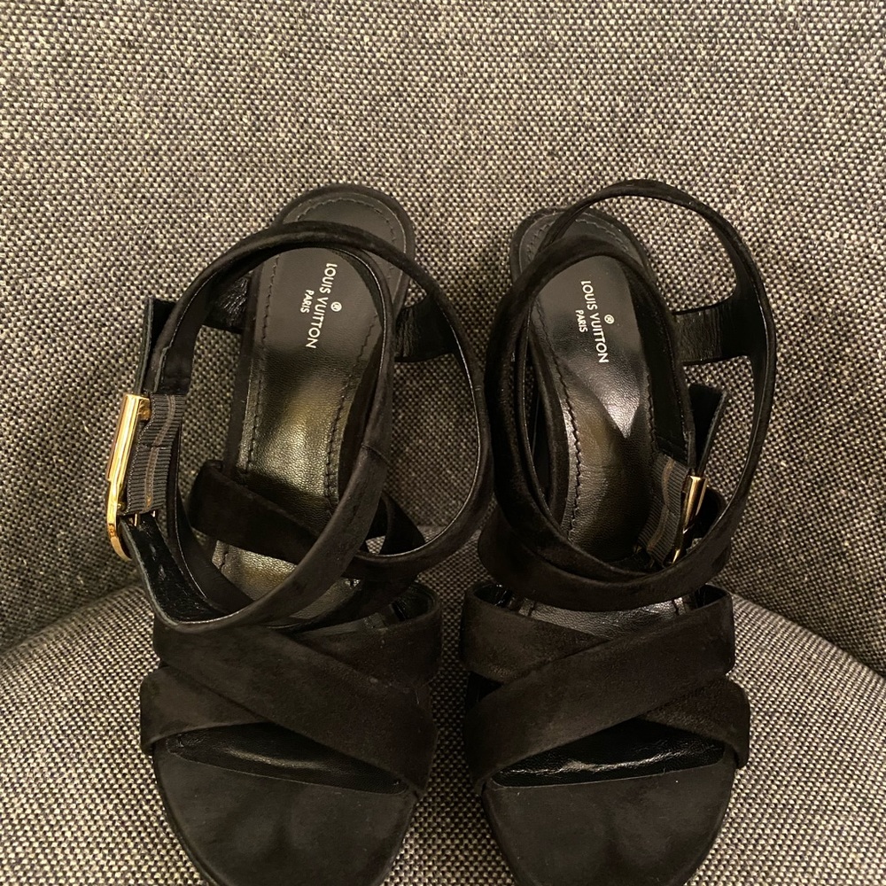 Louis Vuitton Lock Me Sandal in Noir